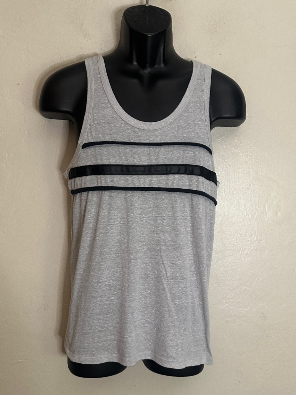 Mission Vegan Leather Trim Tank Top Small Gently worn Cotton blend no fabric tag